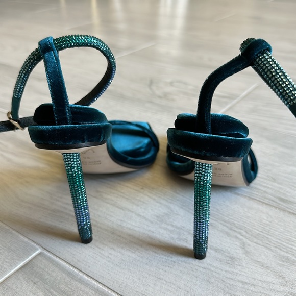 Tamara Mellon pillow top - Picture 3 of 4